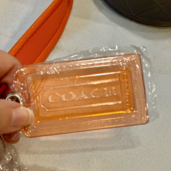 HELLA RARE COLOR Coach Leather Poppy, Metallic Shimmer NWOT - Picture 10 of 15